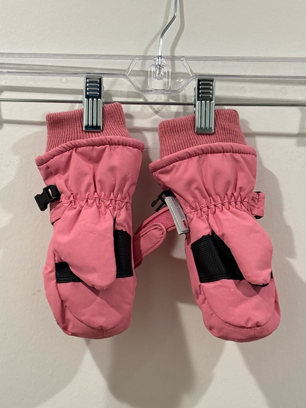 Wildbreakers by Zelda Matilda hot pink snow mittens
